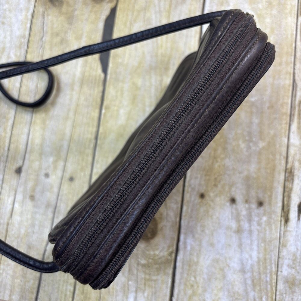 Vtg Fossil Brown Leather Shoulder Bag Purse Organizer Card Slots - Picture 10 of 16